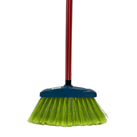 Vassoura Tipo Noviça com Cerdas Plumadas e Cabo Plastificado MM Acessórios