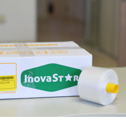 Bobina 34X45cm M de Saco Plástico Picotado InovaStar Caixa 6 Rolos