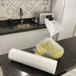 Bobina 40x60cm Saco Plástico Picotado Altaplast 300 unidades