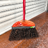 Vassoura V-52 Condor Indicada para Uso Externo Ideal para ideais para Varrer Calçadas de Cimento, Pedra e Asfalto