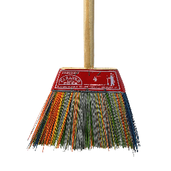 Vassoura de Nylon com Cabo de Madeira Cleaner N4 Indicada para Uso Externo