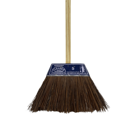 Vassoura Piaçava com Cabo de Madeira Cleaner N5 Indicada para Uso Externo
