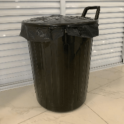 Lixeira com Tampa e Rodas 100L Preto Toyplast