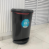 Lixeira 45L com Pedal Tampa e Borda Trava Saco Preta Arqplast